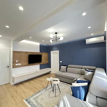 Luxurious Seaside Lejlighed *
