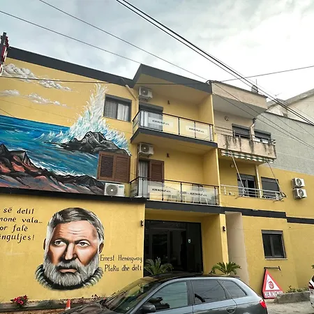 Luxurious Seaside Apartament